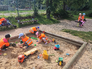 Modvídci, Kočičky - areál zdraví Líbeznice